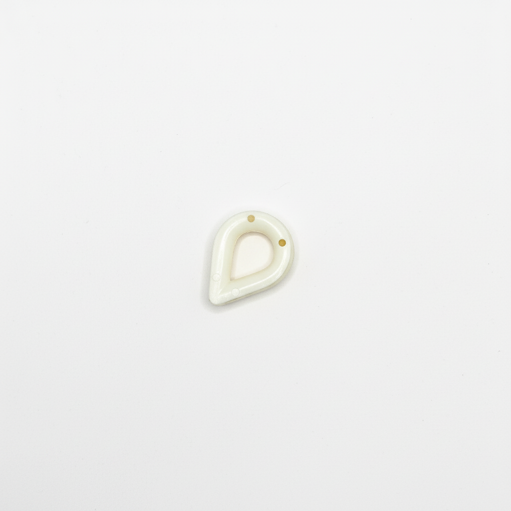 Small Nylon Thimble – Brilliant White Background 1:1